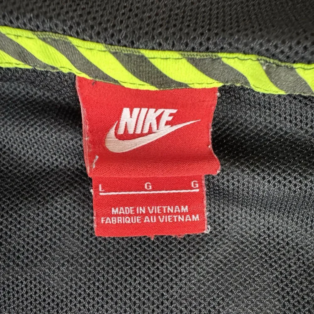 Nike Jacket Women's Large Black T/F Printed Wind‎ Runner Hooded Full Zip Active